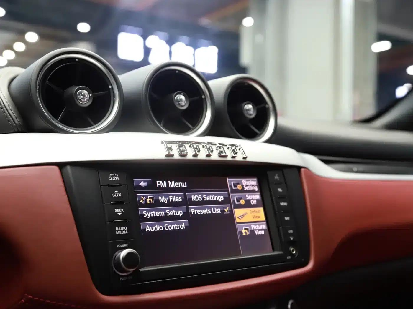 Ferrari FF 2012 6.3L V12 — миниатюра 11