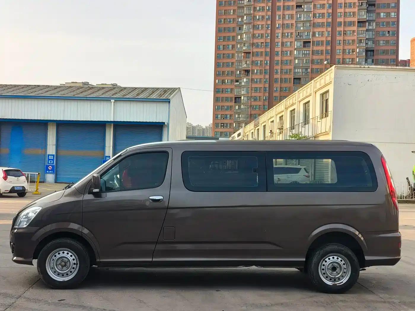 Fengjing G5 2021 2.0L Gasoline Commercial Vehicle 5-Seater Multipurpose Passenger Vehicle 1TZS — миниатюра 4