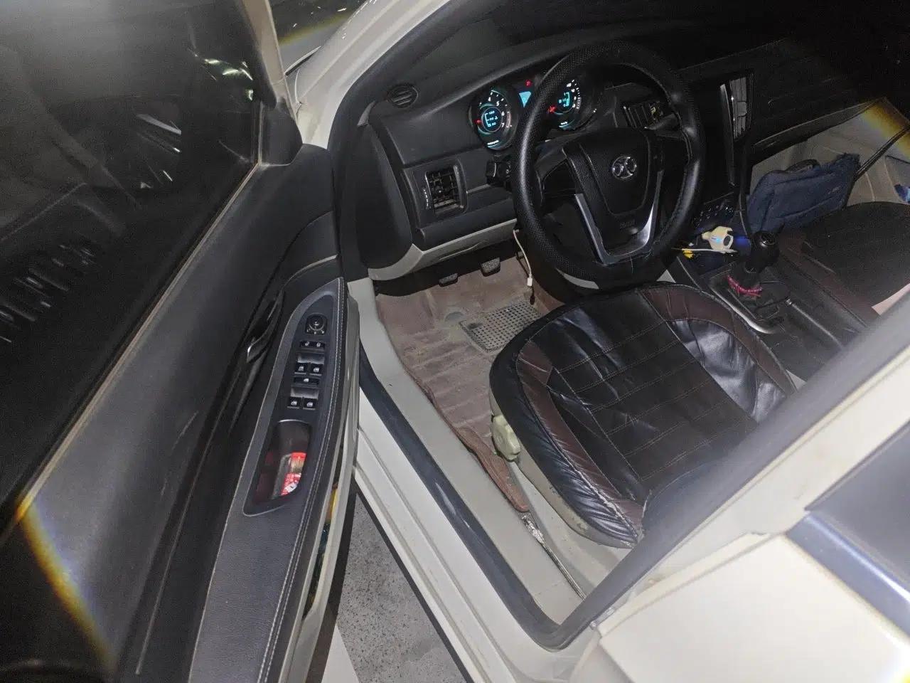 BAIC Senova D50 2014 1.5L manual standard version — миниатюра 17