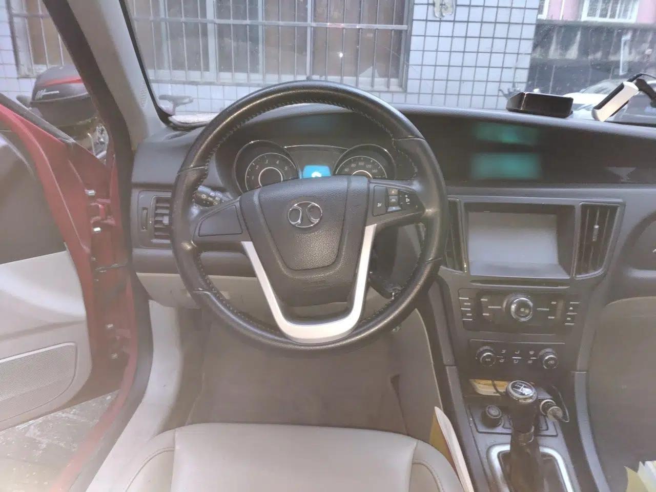 BAIC Senova D50 2014 1.5L manual comfort version — миниатюра 11