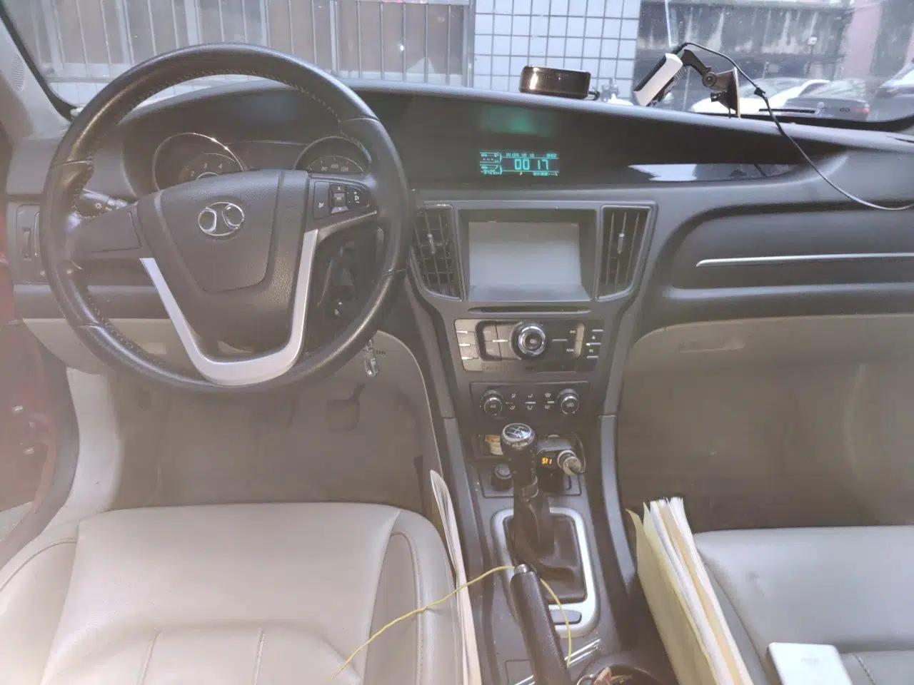 BAIC Senova D50 2014 1.5L manual comfort version — миниатюра 10