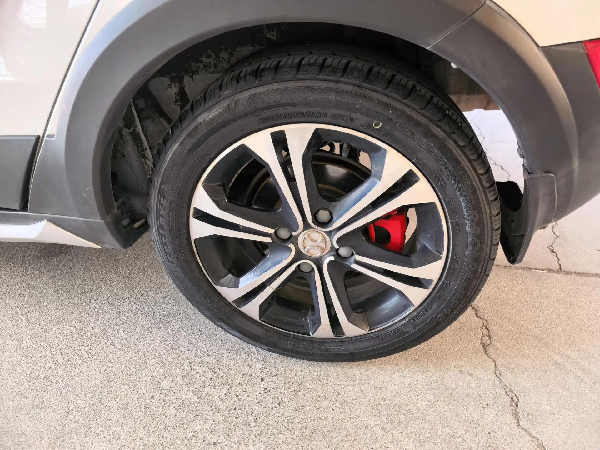BAIC Senova X25 2015 1.5L Automatic Elite Model — миниатюра 10
