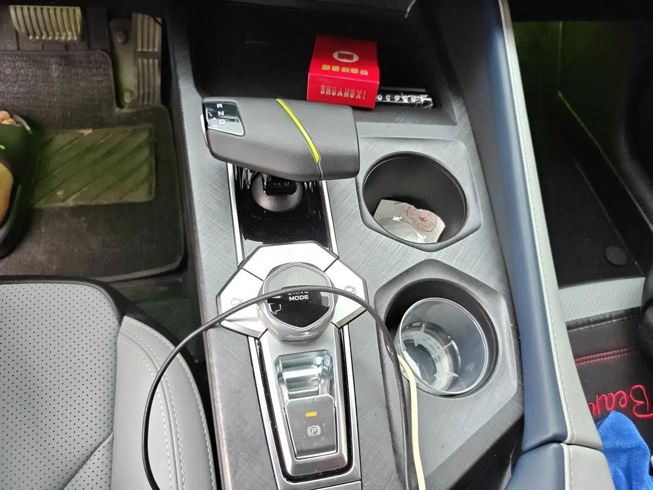 CHANGAN UNI-V iDD 2023 ZhiDian iDD 1.5T 113km ZhiKu Model — миниатюра 15
