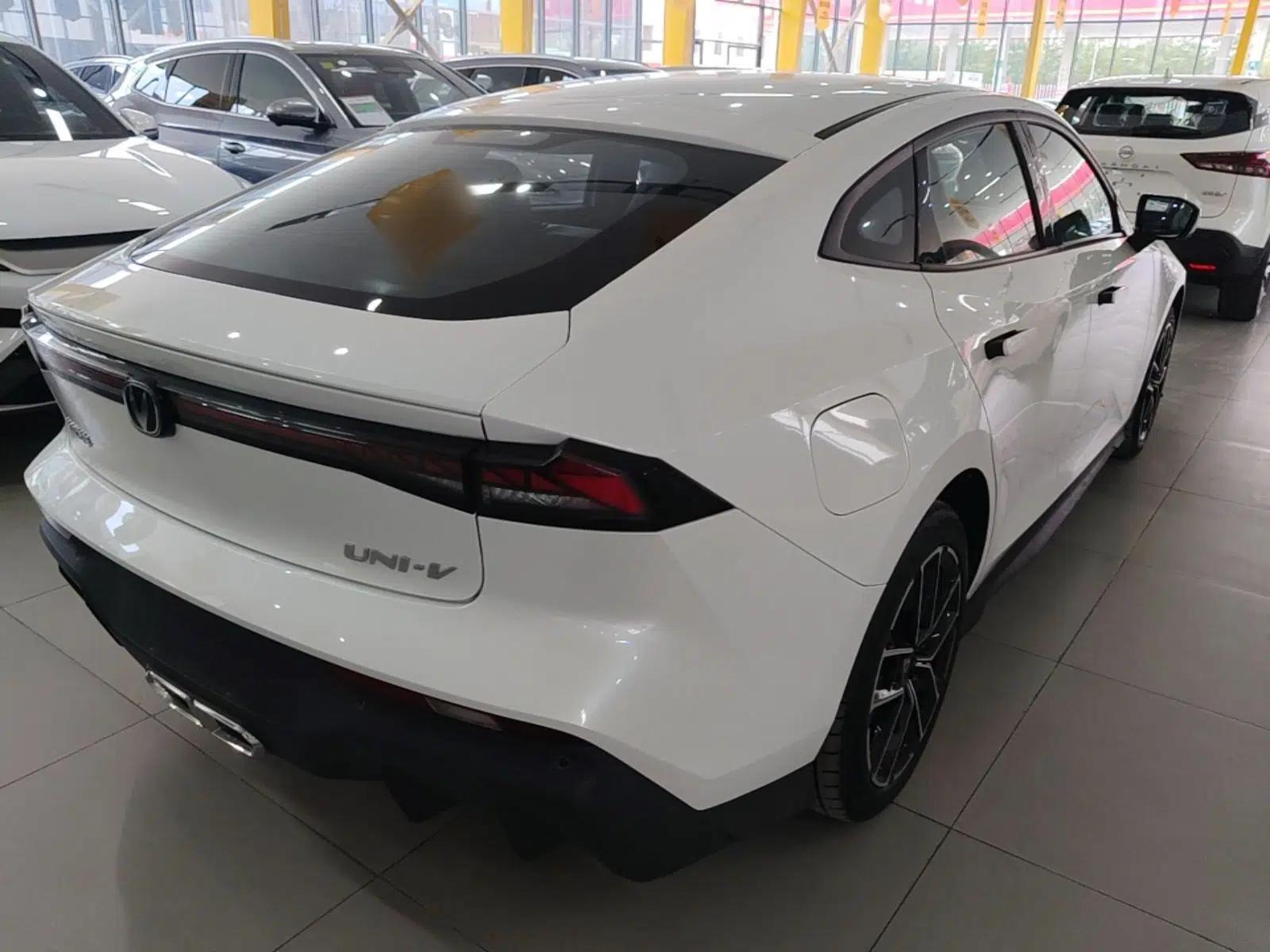 CHANGAN UNI-V iDD 2024 Blue Whale Smart Electric iDD 136km ZhiKu Model — миниатюра 6
