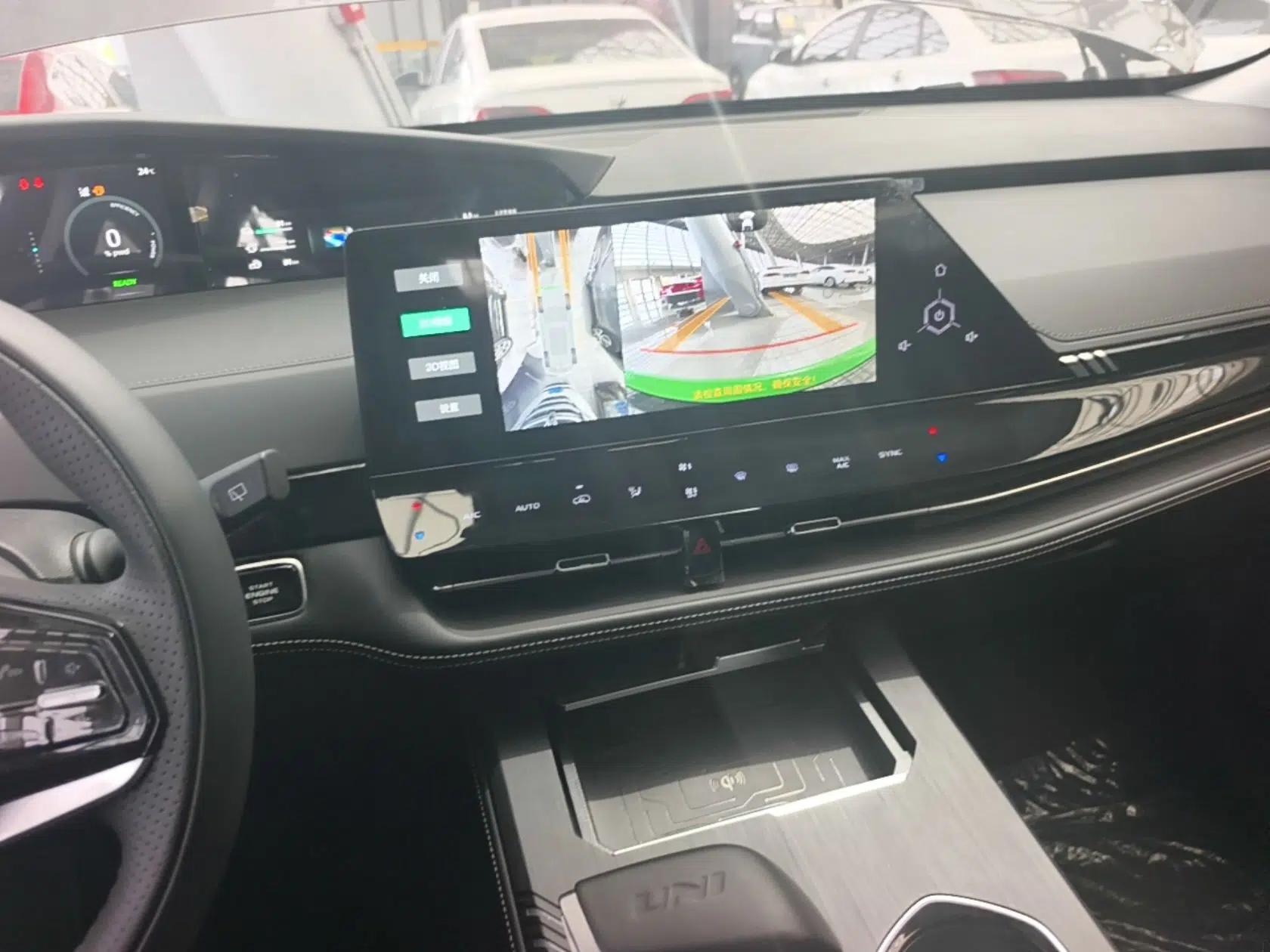 CHANGAN UNI-K iDD 2023 Zhidian iDD 1.5T 135km Smart & Fun Model — миниатюра 16