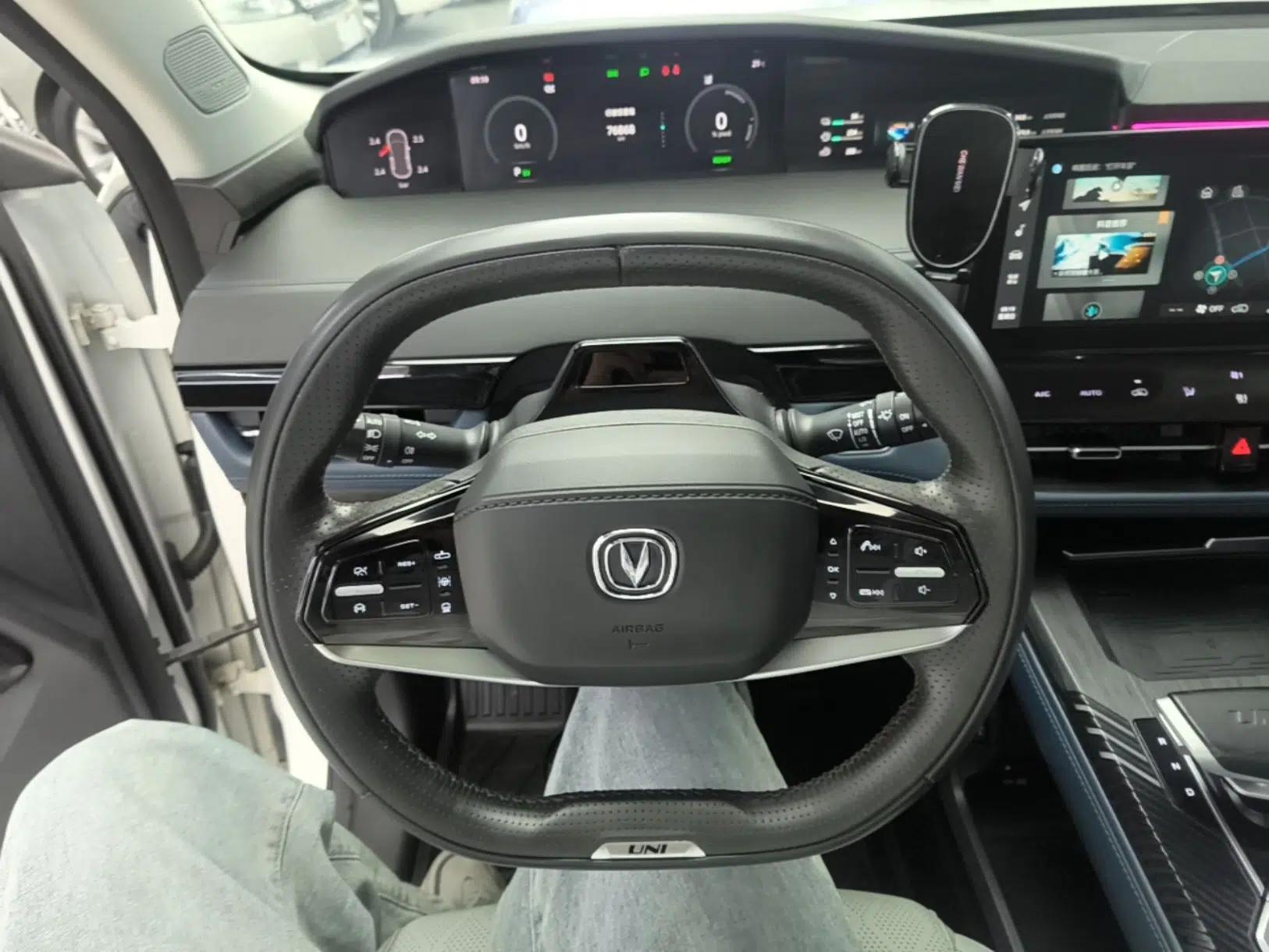 CHANGAN UNI-K iDD 2022 Blue Whale iDD 130km 1.5T Prestige Model — миниатюра 13
