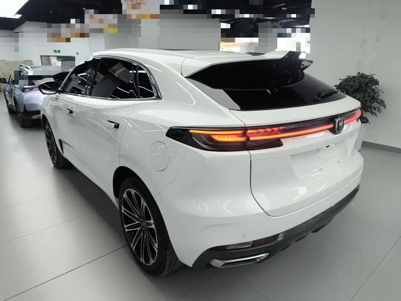 CHANGAN UNI-K iDD 2022 Blue Whale iDD 130km 1.5T Prestige Model — миниатюра 7