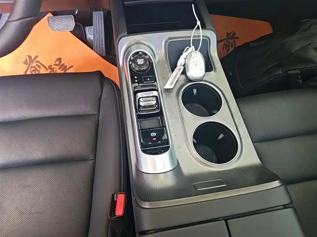 Trumpchi E8 New Energy 2024 Model 150km/h MAX — миниатюра 14