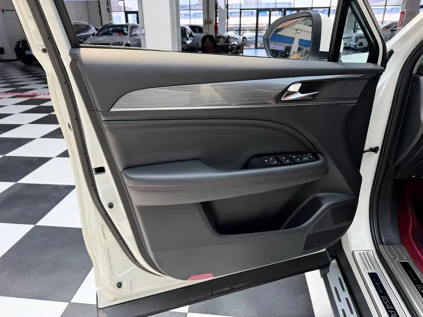 Trumpchi GS4 PLUS 2022 270T Automatic Star Edition — миниатюра 6