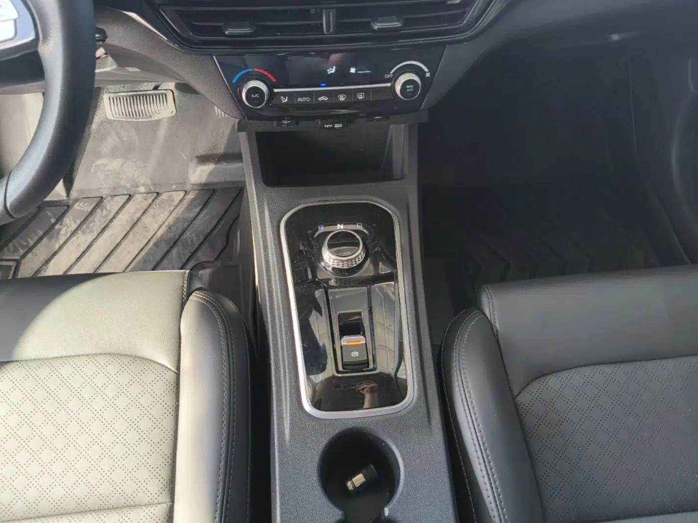 CHANGAN Eado New Energy 2022 EV460 Smart Ride-Hailing Edition – Lithium Iron Phosphate — миниатюра 17