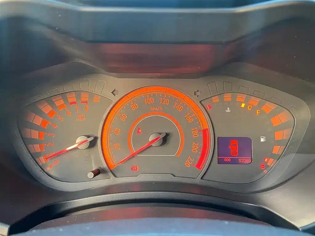 Trumpchi GA3 2013 1.6L Manual Elite Edition — миниатюра 16