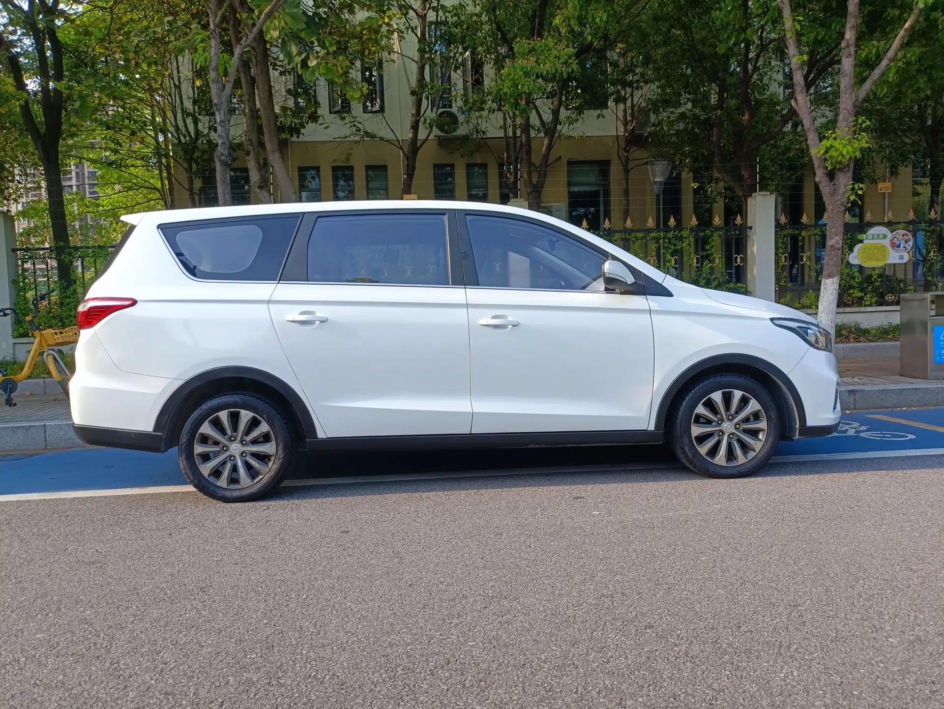 CHANGAN Lingxuan 2017 1.6L Manual Happiness Edition — миниатюра 5