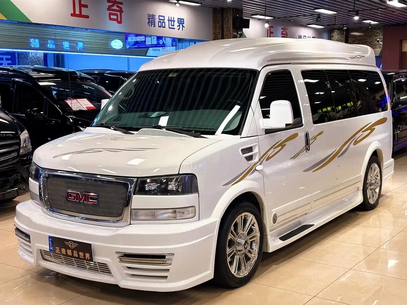 2016 SAVANA 5.3L G600S 4WD Elegant Edition — миниатюра 3