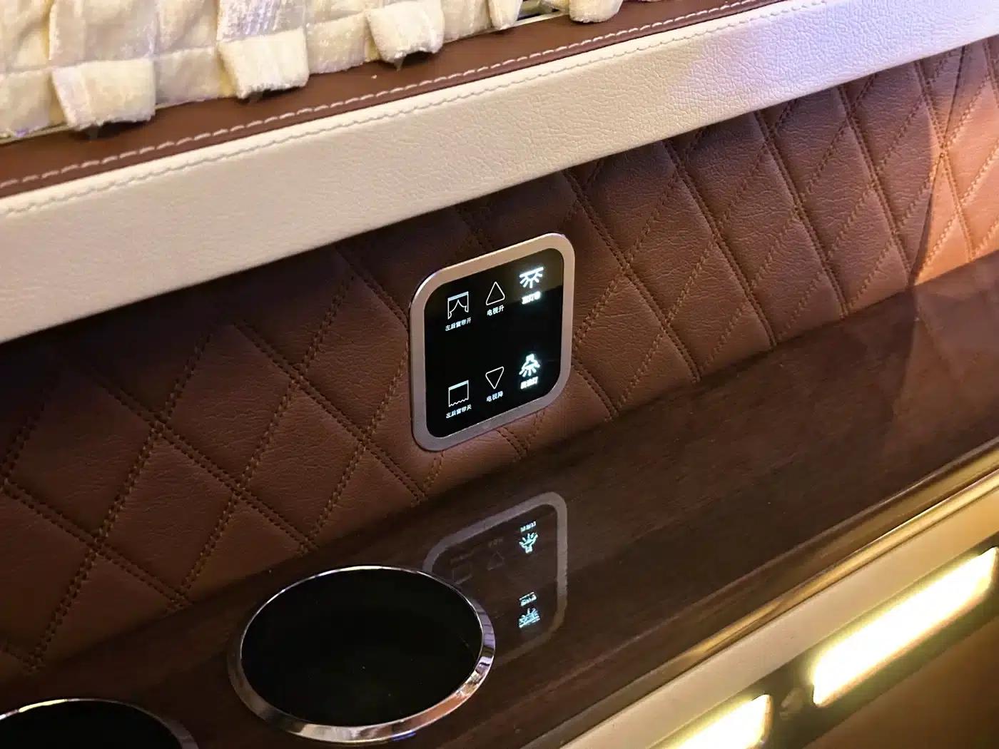 2016 SAVANA 5.3L G600S 4WD Elegant Edition — миниатюра 26