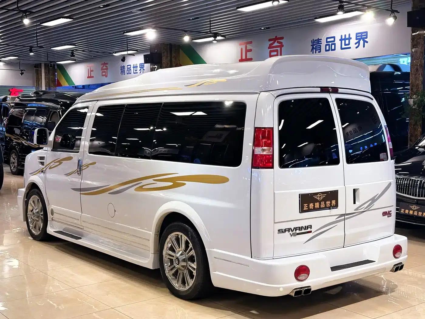 2016 SAVANA 5.3L G600S 4WD Elegant Edition — миниатюра 5