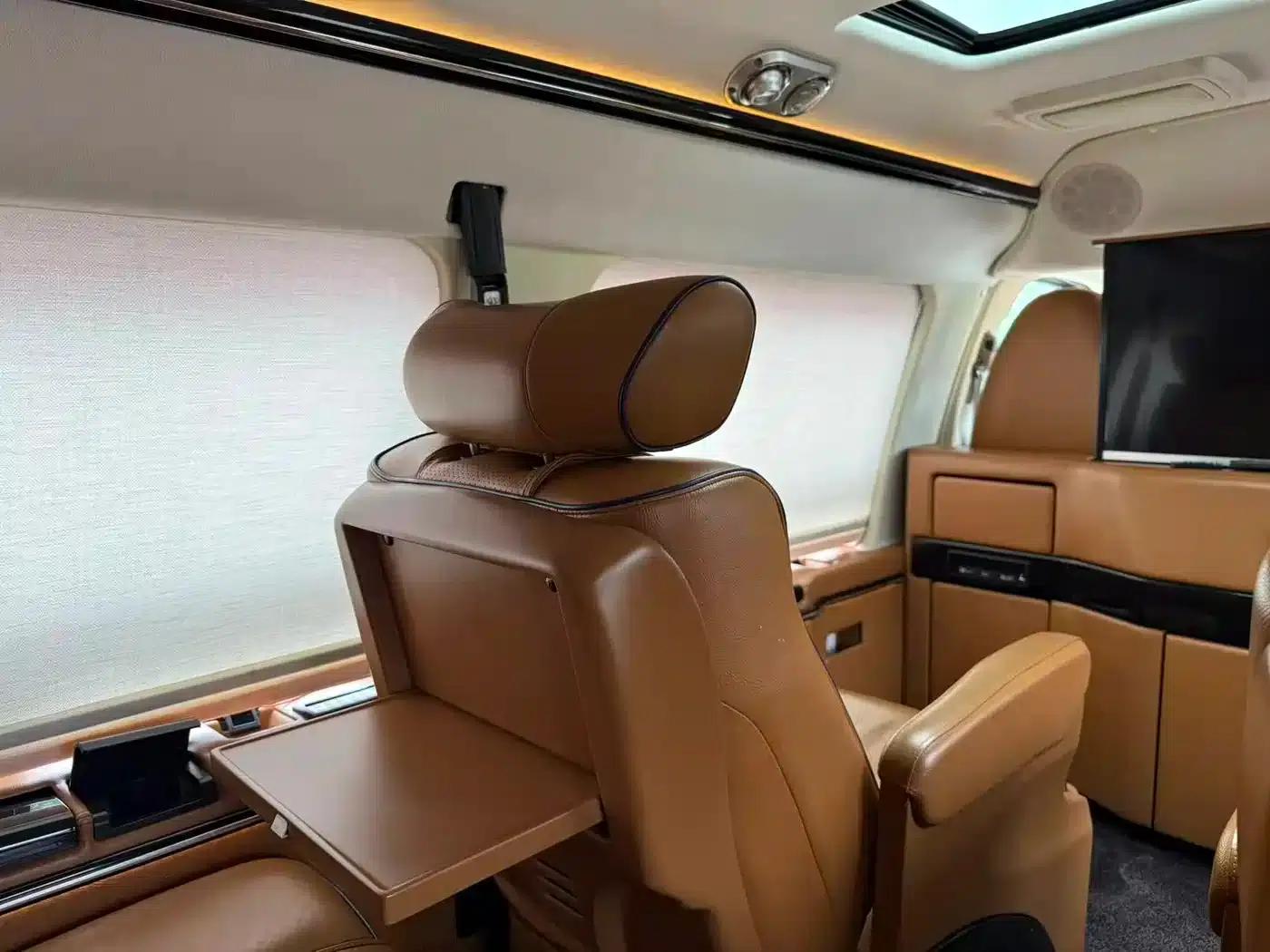 2014 SAVANA 5.3L AWD Leader Edition — миниатюра 18