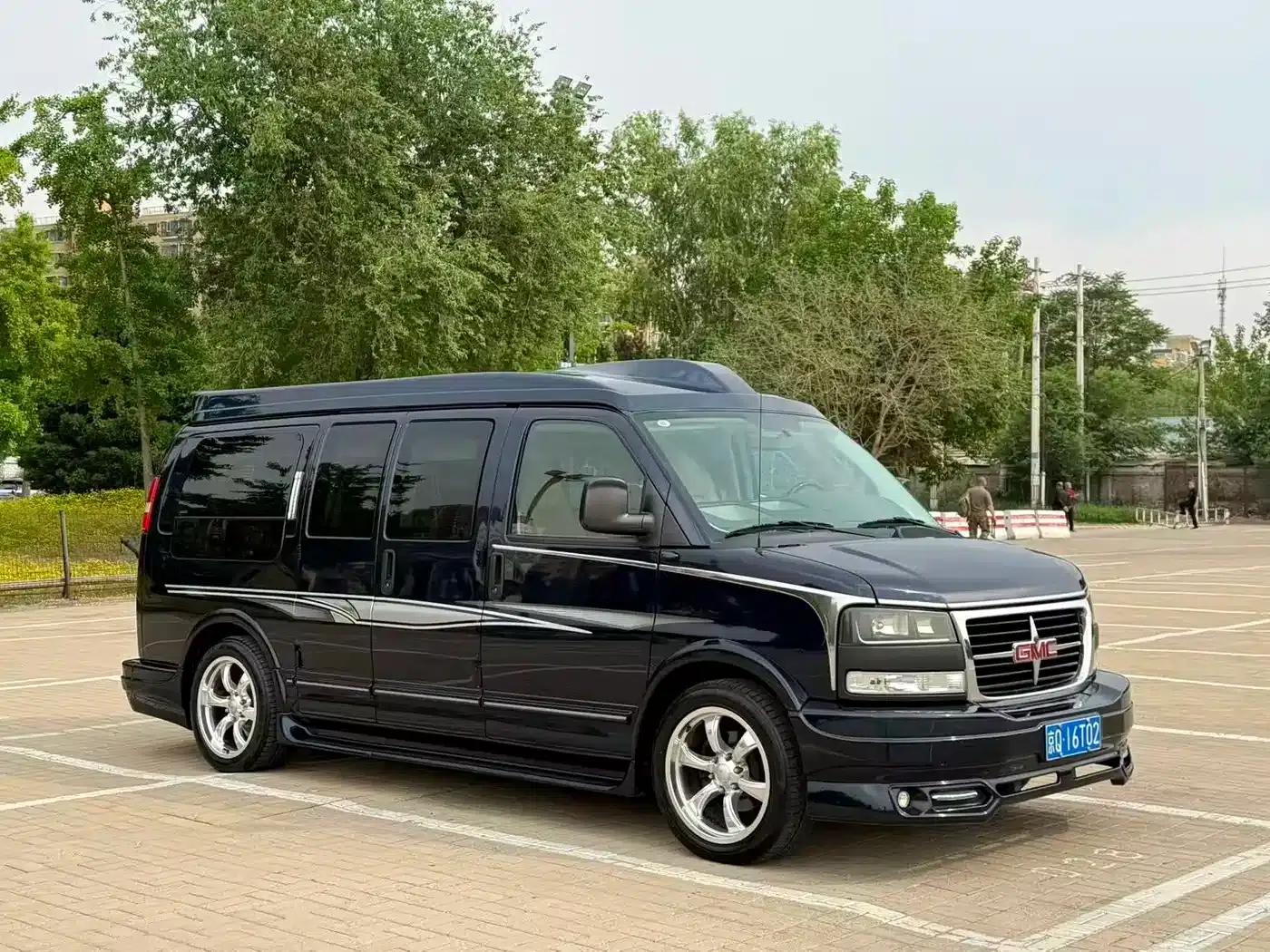 2014 SAVANA 5.3L AWD Leader Edition — миниатюра 3