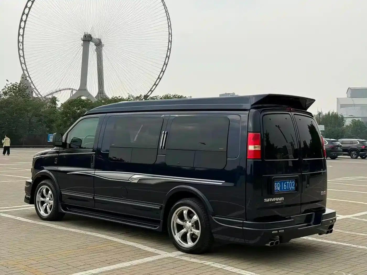 2014 SAVANA 5.3L AWD Leader Edition — миниатюра 4