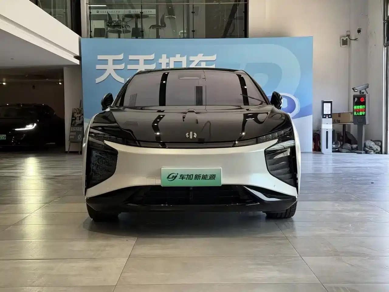 HiPhi X 2021 Flagship Edition 6-seater — миниатюра 3