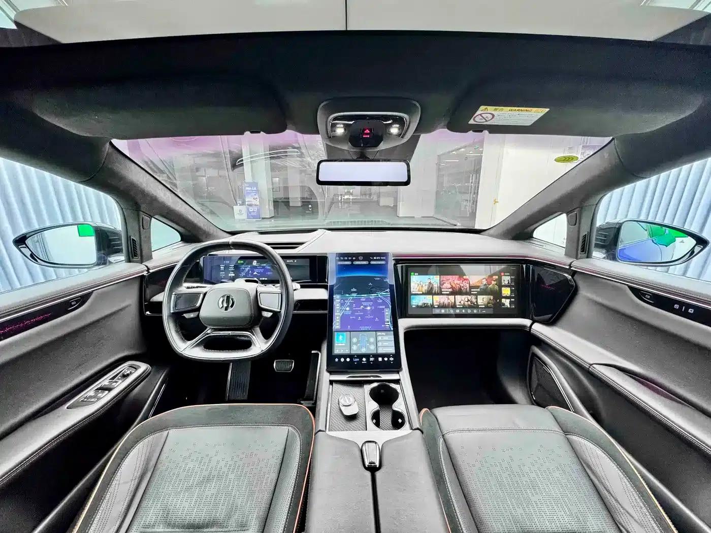 HiPhi X 2021 Flagship Edition 6-seater — миниатюра 11