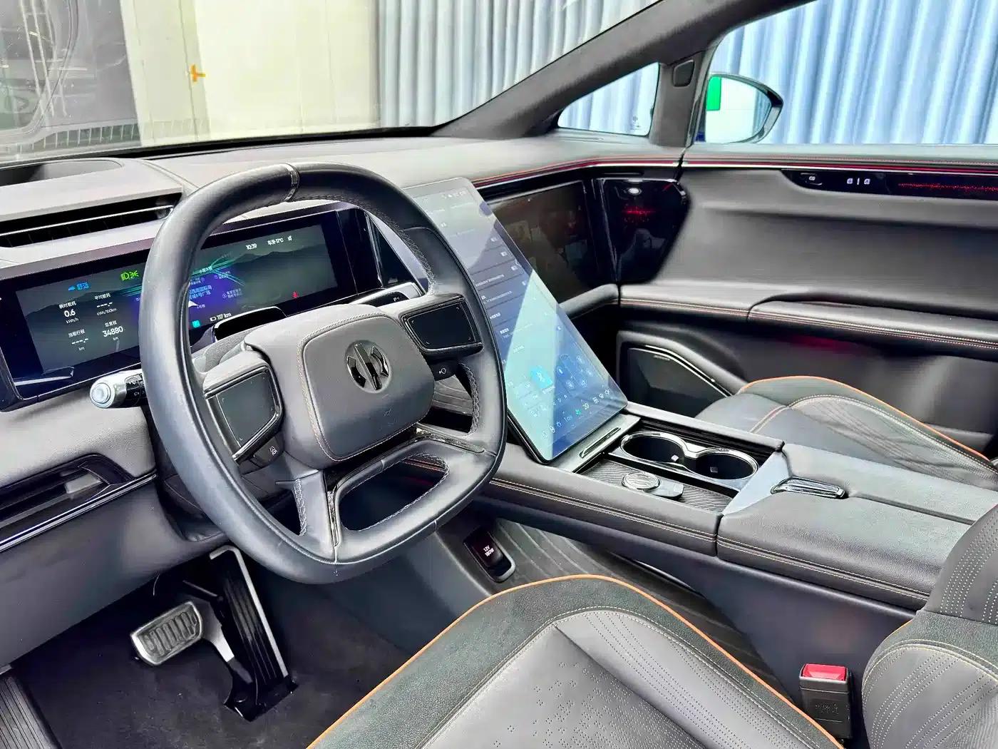 HiPhi X 2021 Flagship Edition 6-seater — миниатюра 16