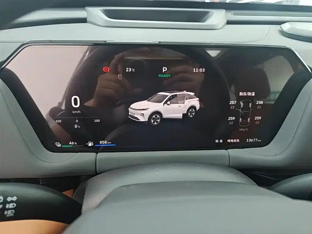 Haval Xiaolong MAX 2025 Hi4 165 Ultra Smart Driving Edition — миниатюра 12