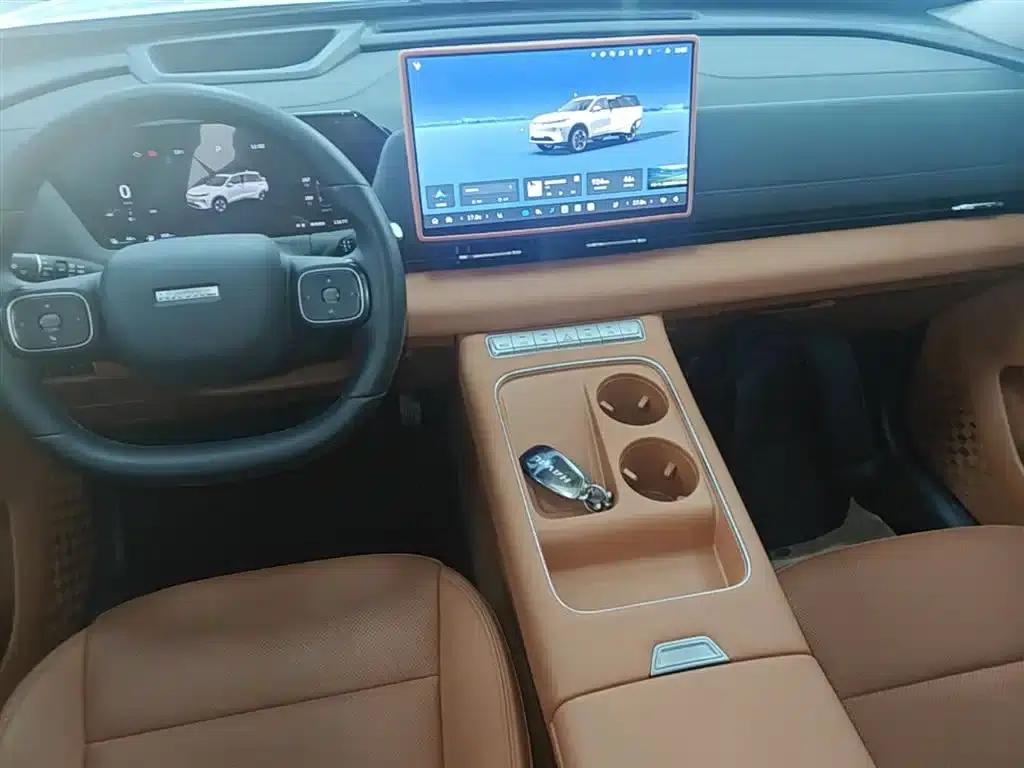 Haval Xiaolong MAX 2025 Hi4 165 Ultra Smart Driving Edition — миниатюра 13