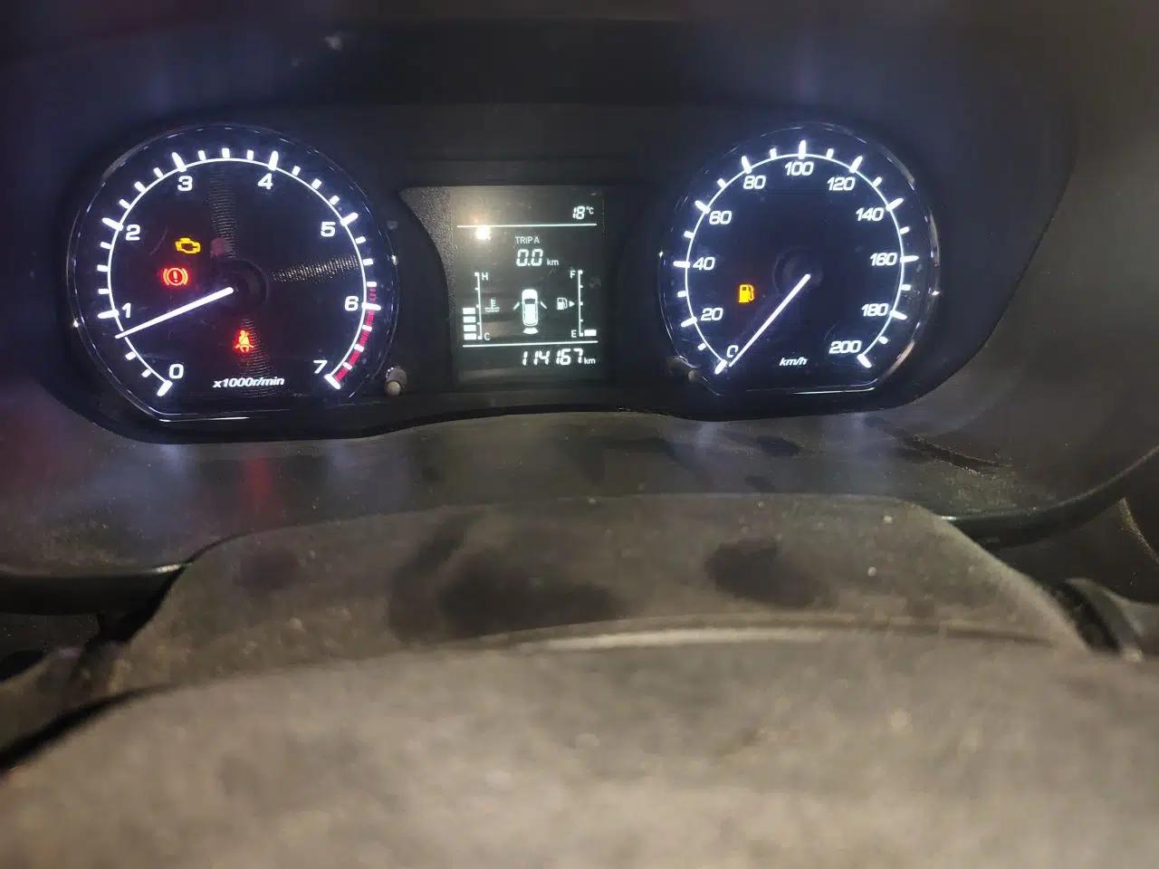 CHANGAN OSHAN X70A 2019 1.5L Manual Basic Version China VI Standard — миниатюра 11