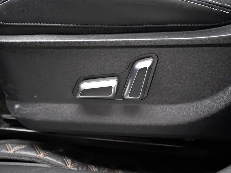Haval H6 New Energy 2023 DHT-PHEV 110KM Comfort Edition — миниатюра 6