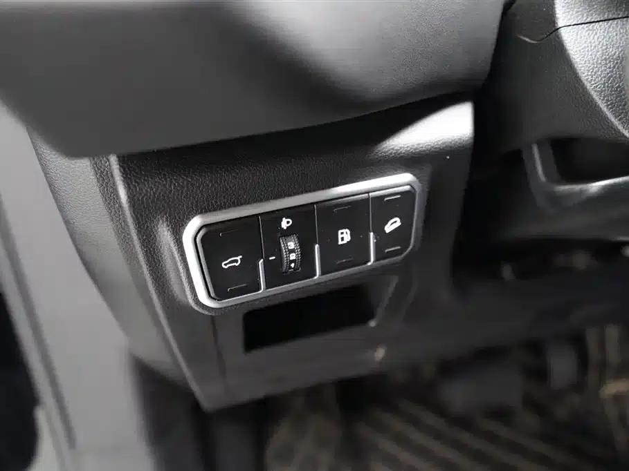 Haval H6 New Energy 2023 DHT-PHEV 110KM Comfort Edition — миниатюра 7