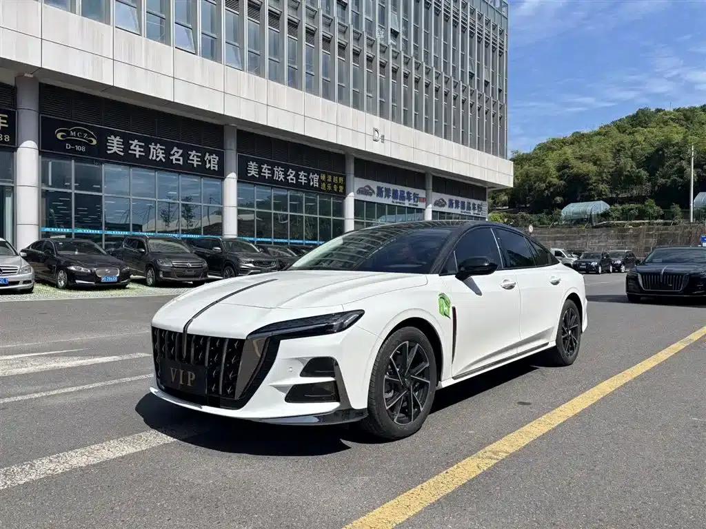 Hongqi H6 2024 2.0T Premium Edition — миниатюра 2