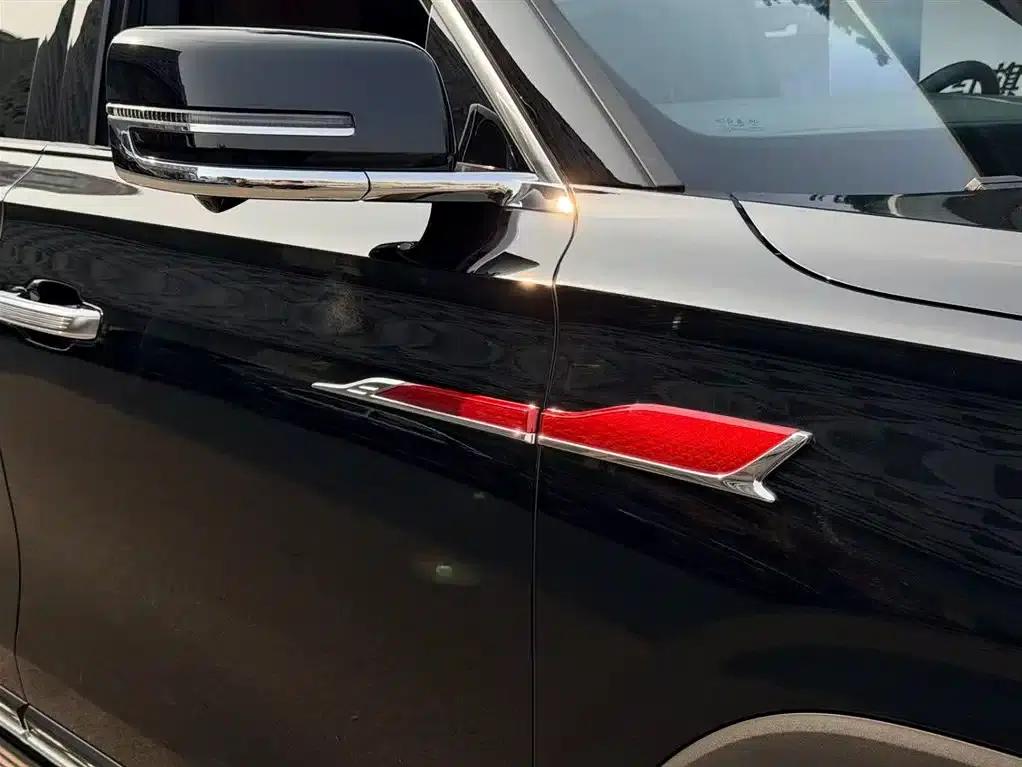 Hongqi Golden Sunflower National Glory 2022 4.0T Premium Flagship Edition 4-seater — миниатюра 11