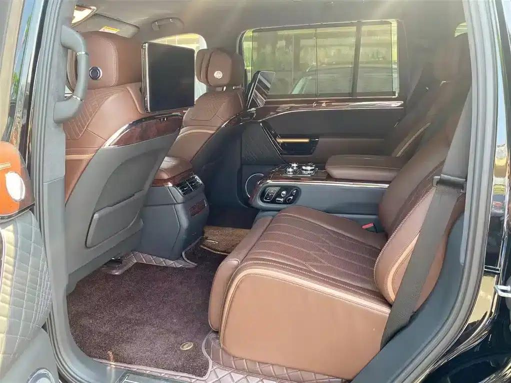 Hongqi Golden Sunflower National Glory 2022 4.0T Premium Flagship Edition 4-seater — миниатюра 15