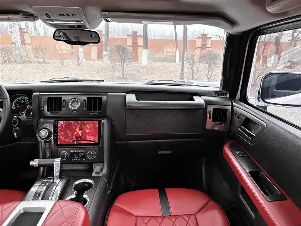 2010 Hummer H2 6.2T Automatic — миниатюра 11