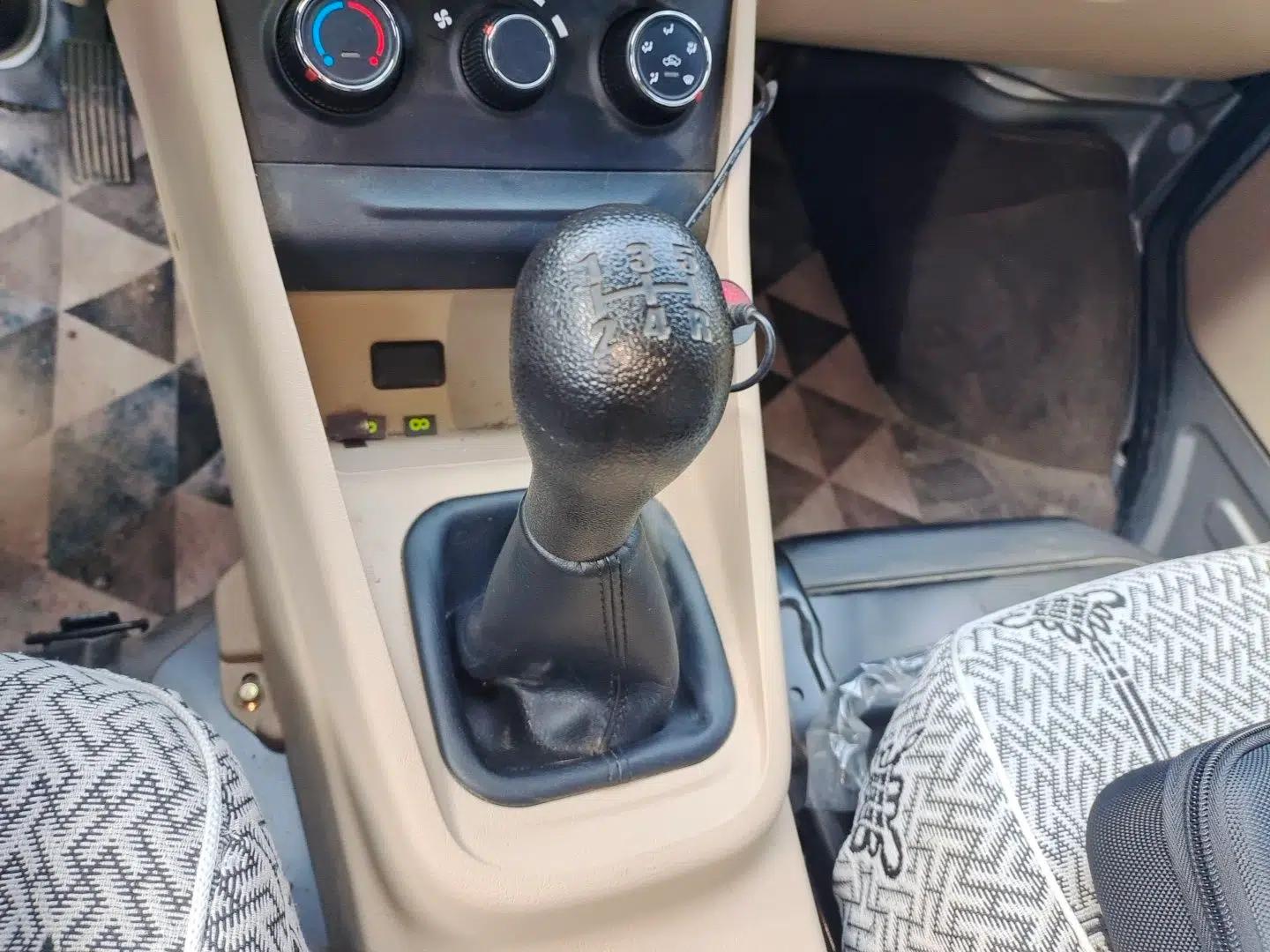 CHANGAN KUAYUE Xing V3 2023 1.3L Gasoline Comfort Model 5-Seater Passenger Vehicle — миниатюра 15