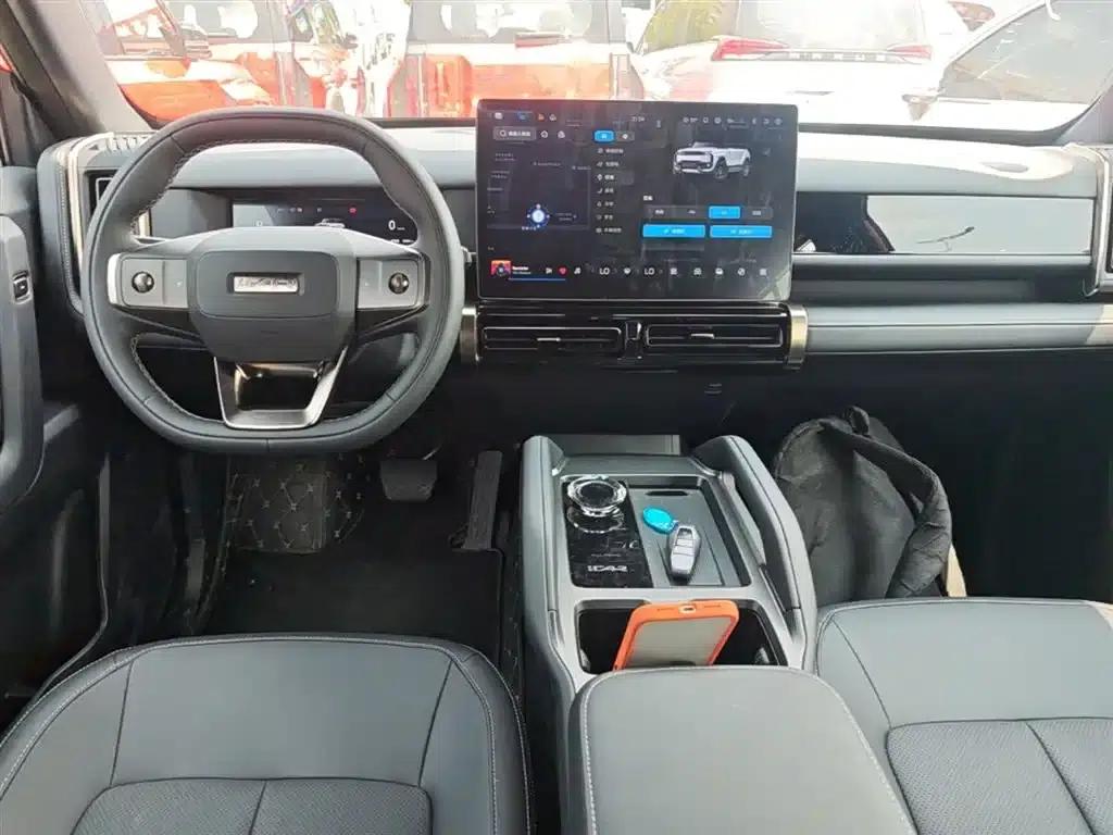 iCAR 03T 2024 Model 501km Four-Wheel Drive Long Range Version — миниатюра 10