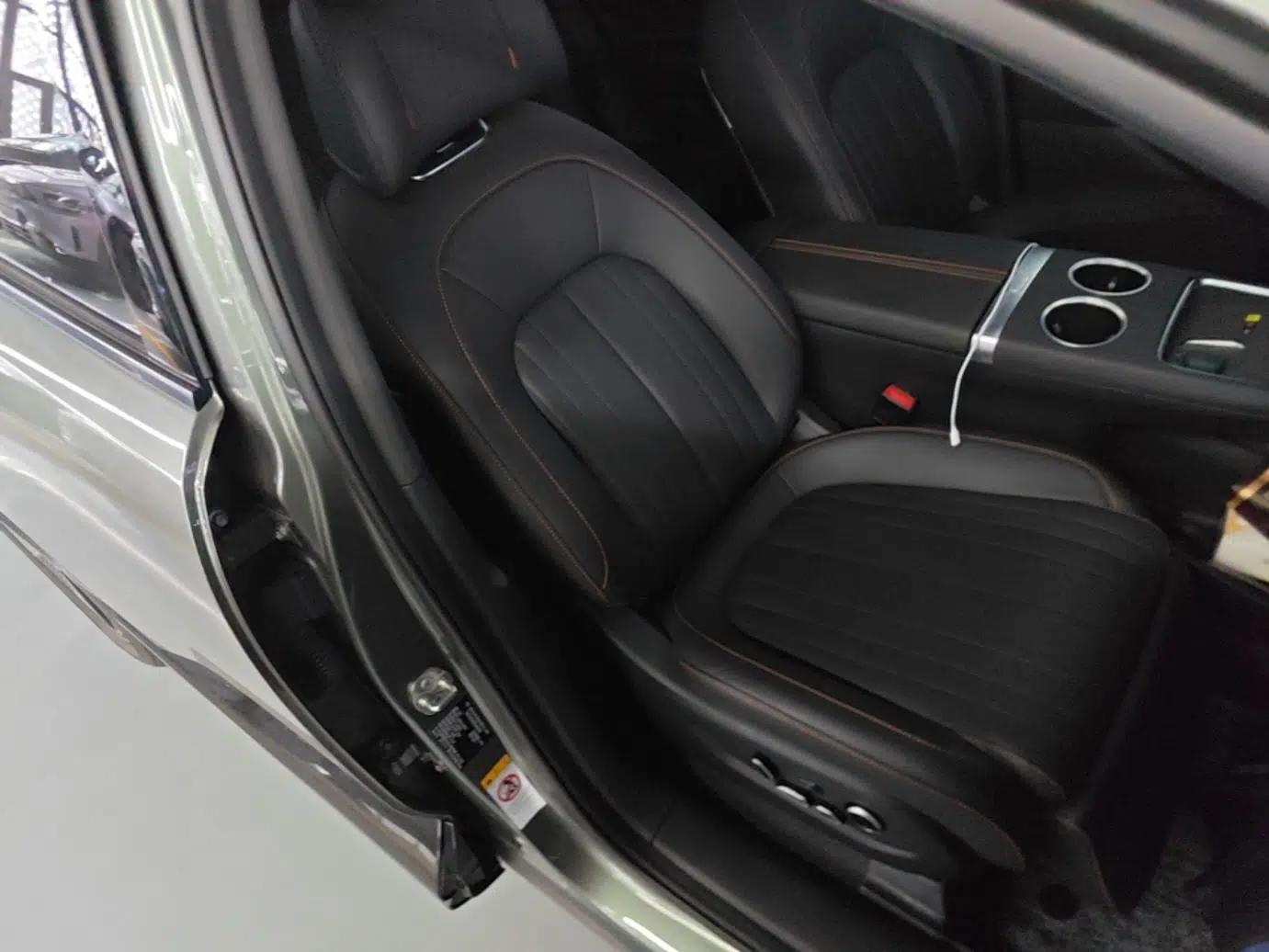 CHANGAN NEVO E07 2025 Extended-Range Two-Wheel Drive 39kWh Pro Smart Edition — миниатюра 23
