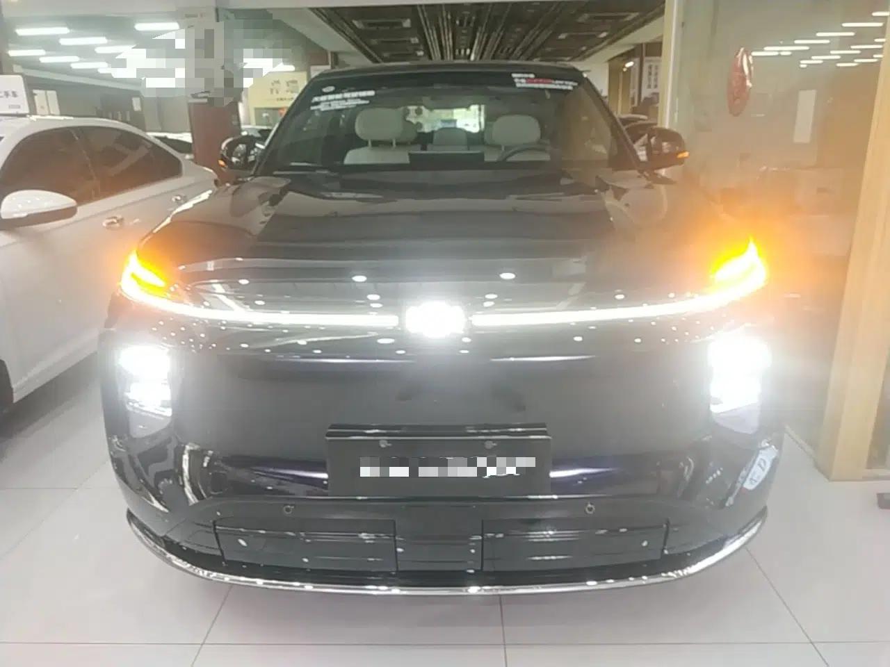 CHANGAN NEVO Q07 2025 145 Prestige Edition — миниатюра 2