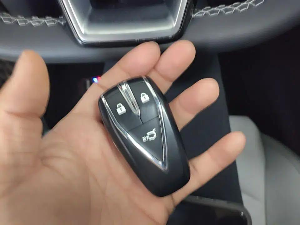 CHANGAN NEVO Q05 2025 Truly Delicious Version 125 Leading-Edge Edition — миниатюра 12
