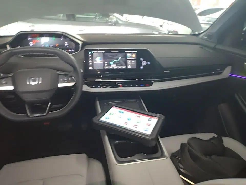 CHANGAN NEVO Q05 2025 Truly Delicious Version 125 Leading-Edge Edition — миниатюра 13