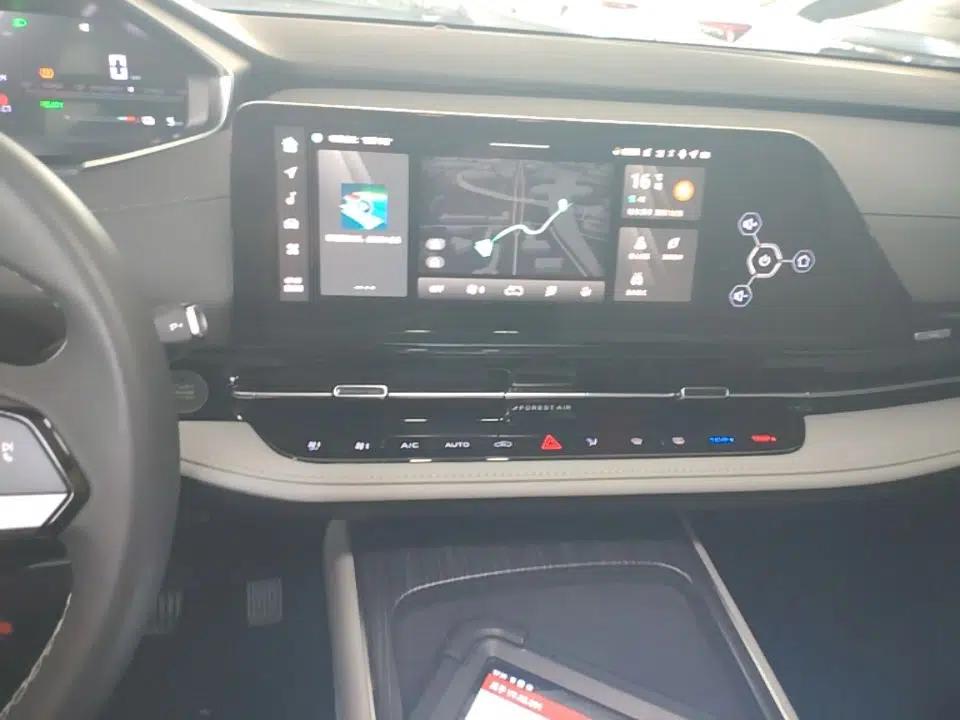 CHANGAN NEVO Q05 2025 Truly Delicious Version 125 Leading-Edge Edition — миниатюра 16