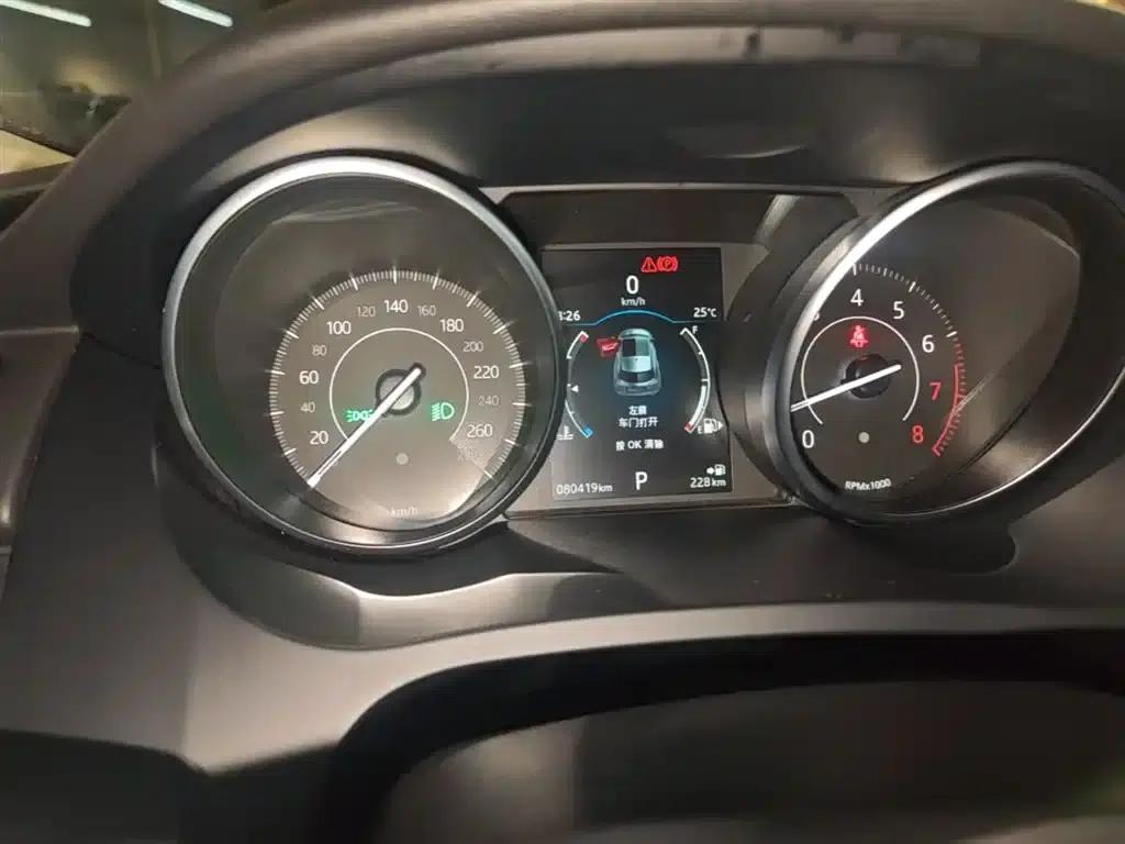 Jaguar E-PACE 2018 P200 (China V emission standard) — миниатюра 12