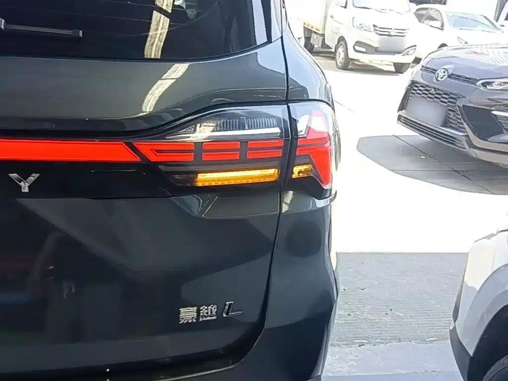 Haoyue L 2023 2.0T DCT Luxury Edition — миниатюра 8