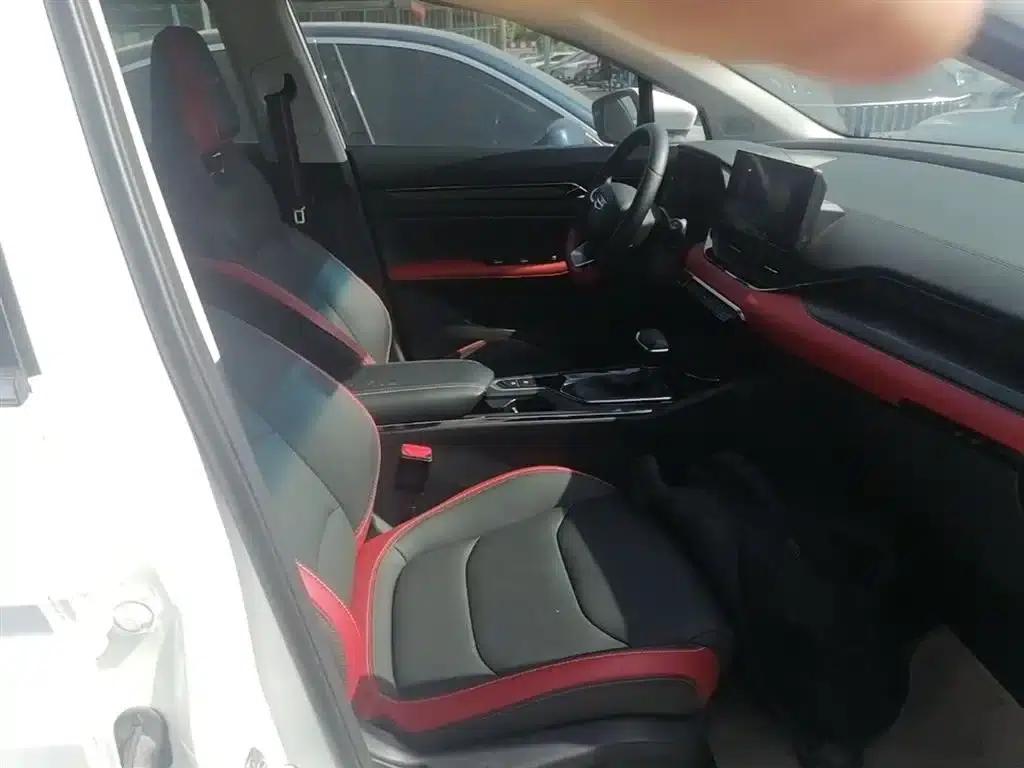 Geely Emgrand S 2021 1.4T CVT Premium Edition — миниатюра 25
