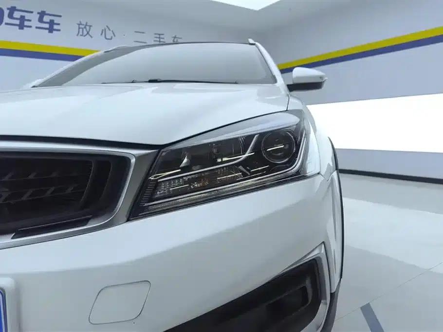 Geely Vision S1 2019 Upgraded Version 1.5L Manual Elite — миниатюра 5