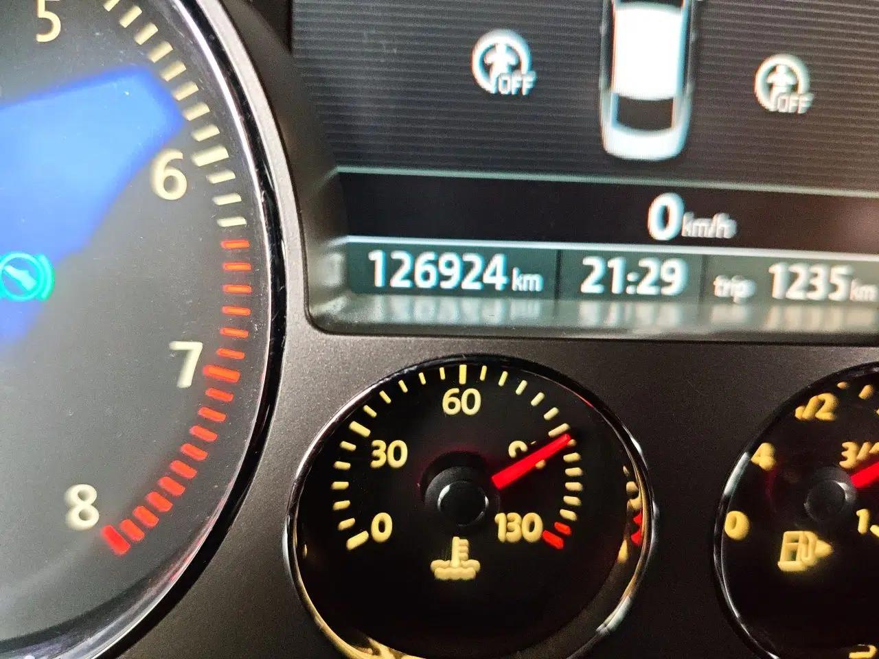 Volkswagen Phaeton 2012 3.0L Business Edition — миниатюра 13