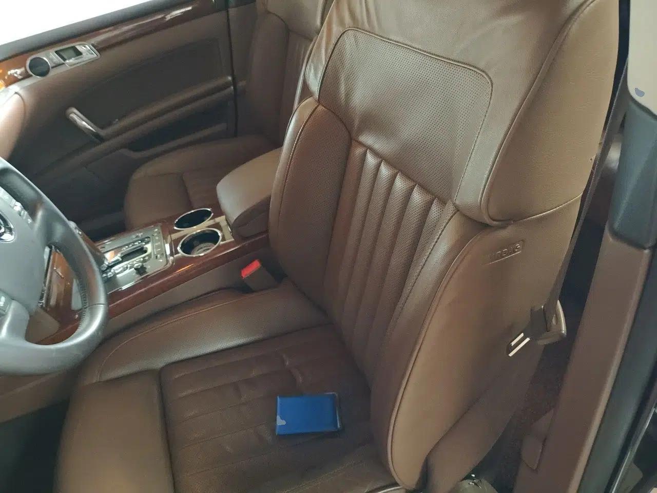 Volkswagen Phaeton 2012 3.0L Business Edition — миниатюра 16