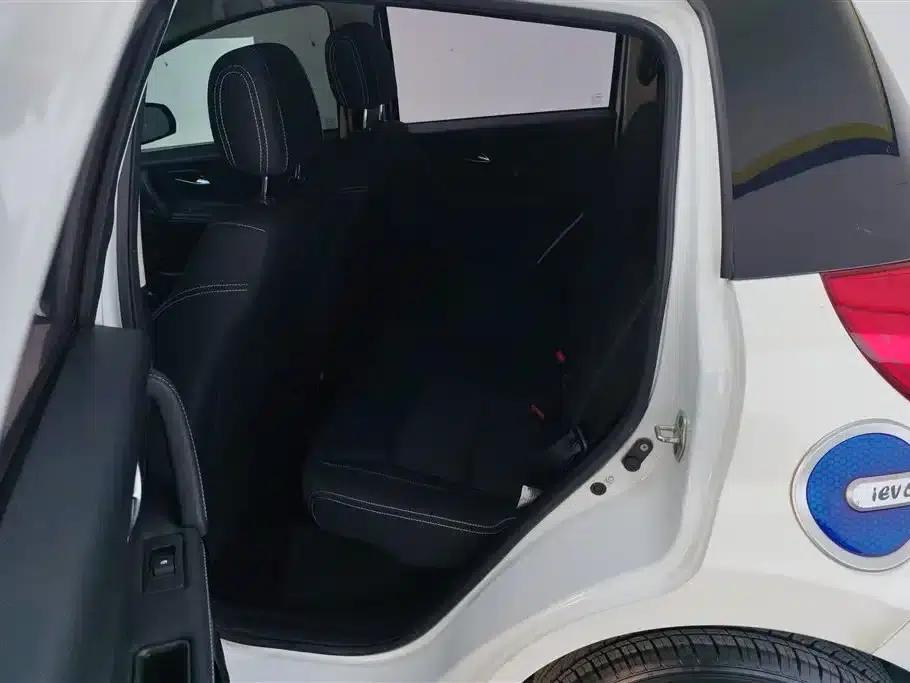 JAC iEV6E 2017 model — миниатюра 11