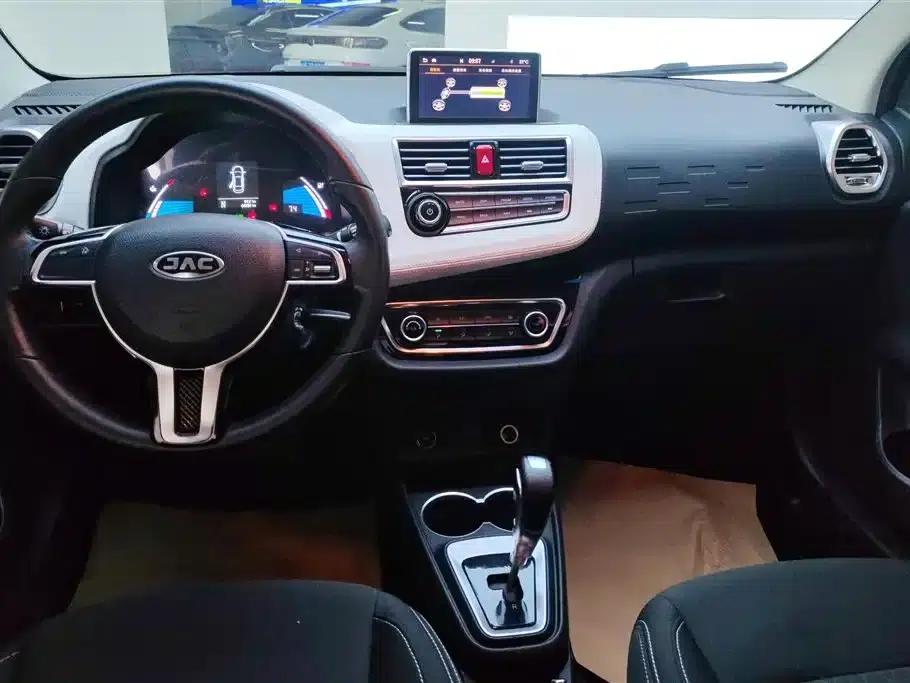 JAC iEV6E 2017 model — миниатюра 12
