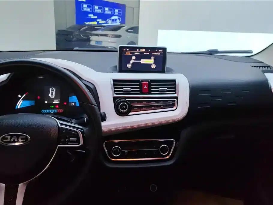 JAC iEV6E 2017 model — миниатюра 13